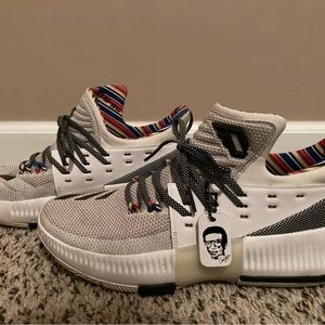 Damian Lillard 3 BHM Black History Month Mens size 9